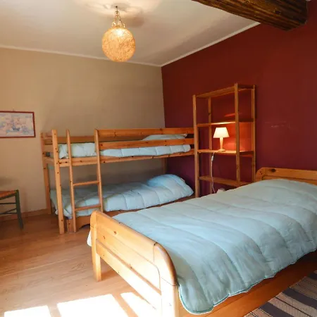 In Prázdninový dům *