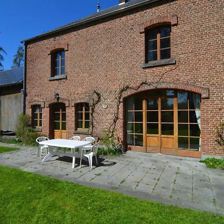 In بيت للعطل *