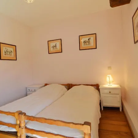 In Prázdninový dům *